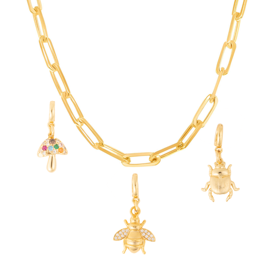 MARI CHARM NECKLACE SET